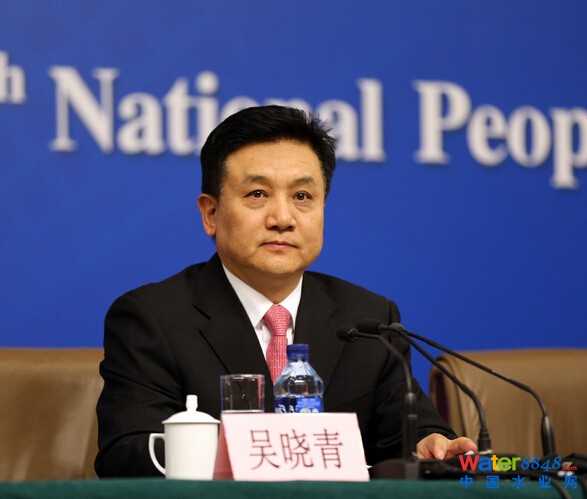 環(huán)保部副部長:環(huán)保法規(guī)條例約束性不強(qiáng)不硬(圖)